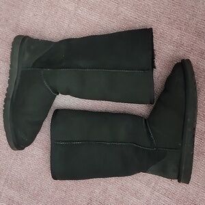 UGG Women's Size 5 - Tall Black